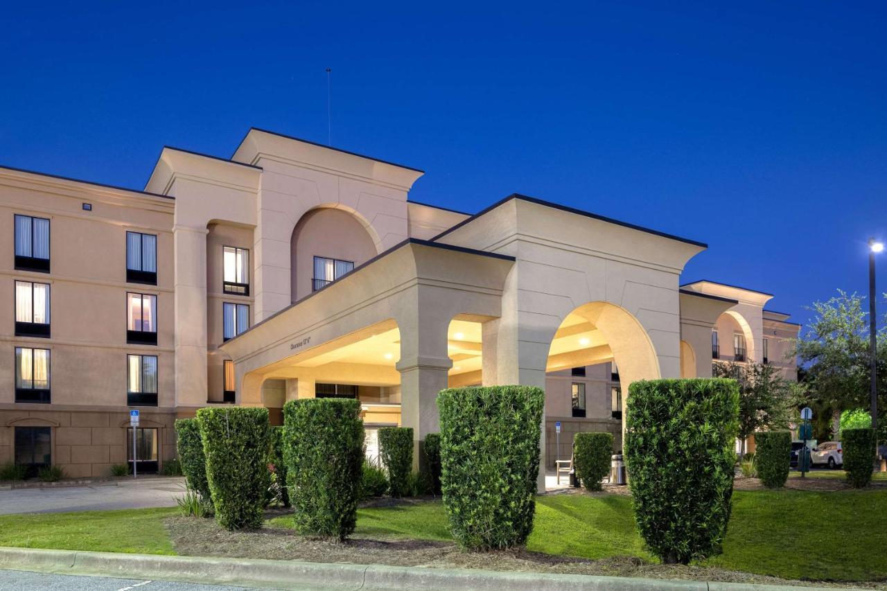 Hampton Inn & Suites Pensacola/Галф-Бриз Экстерьер фото