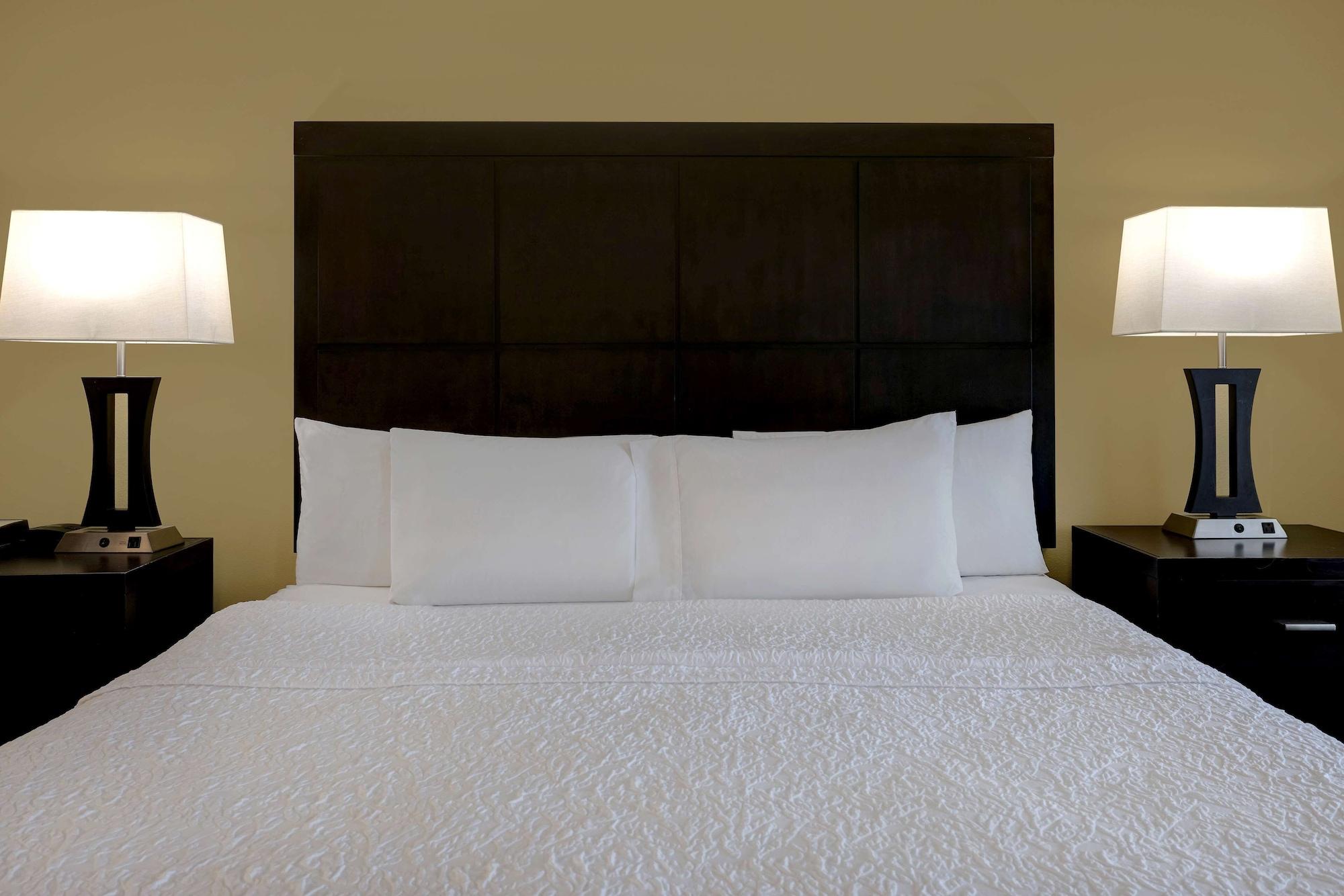 Hampton Inn & Suites Pensacola/Галф-Бриз Экстерьер фото