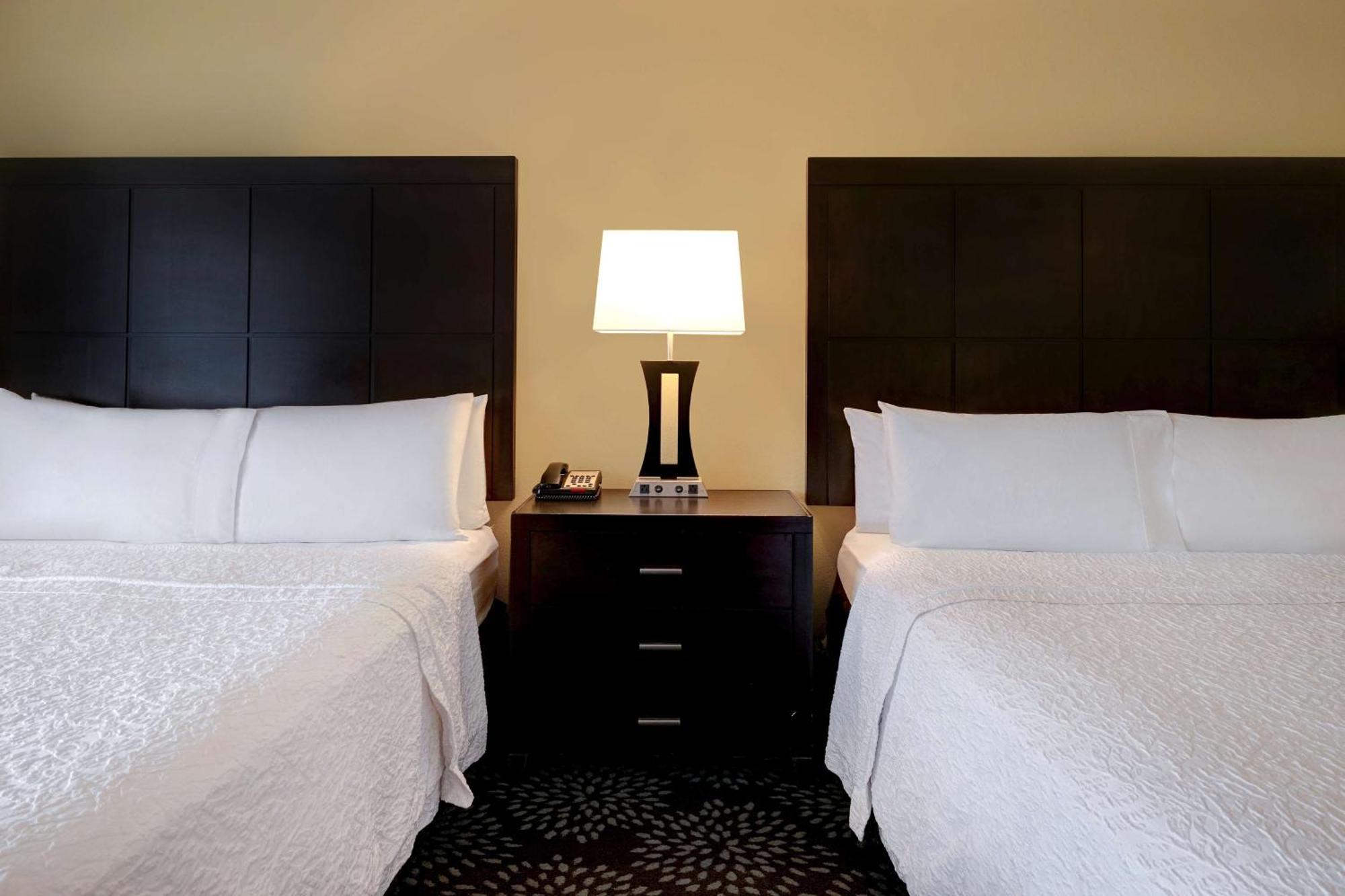 Hampton Inn & Suites Pensacola/Галф-Бриз Экстерьер фото