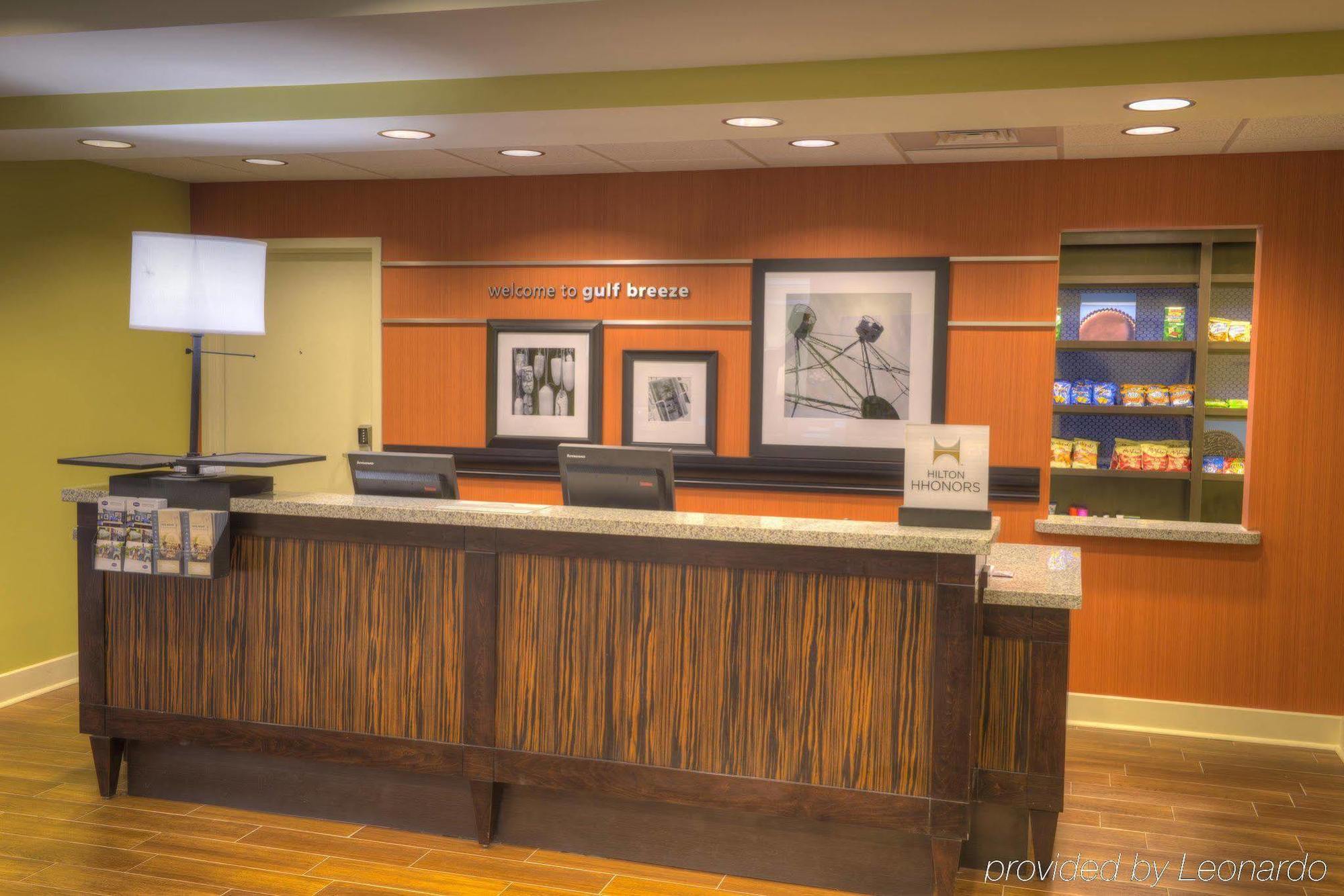 Hampton Inn & Suites Pensacola/Галф-Бриз Экстерьер фото